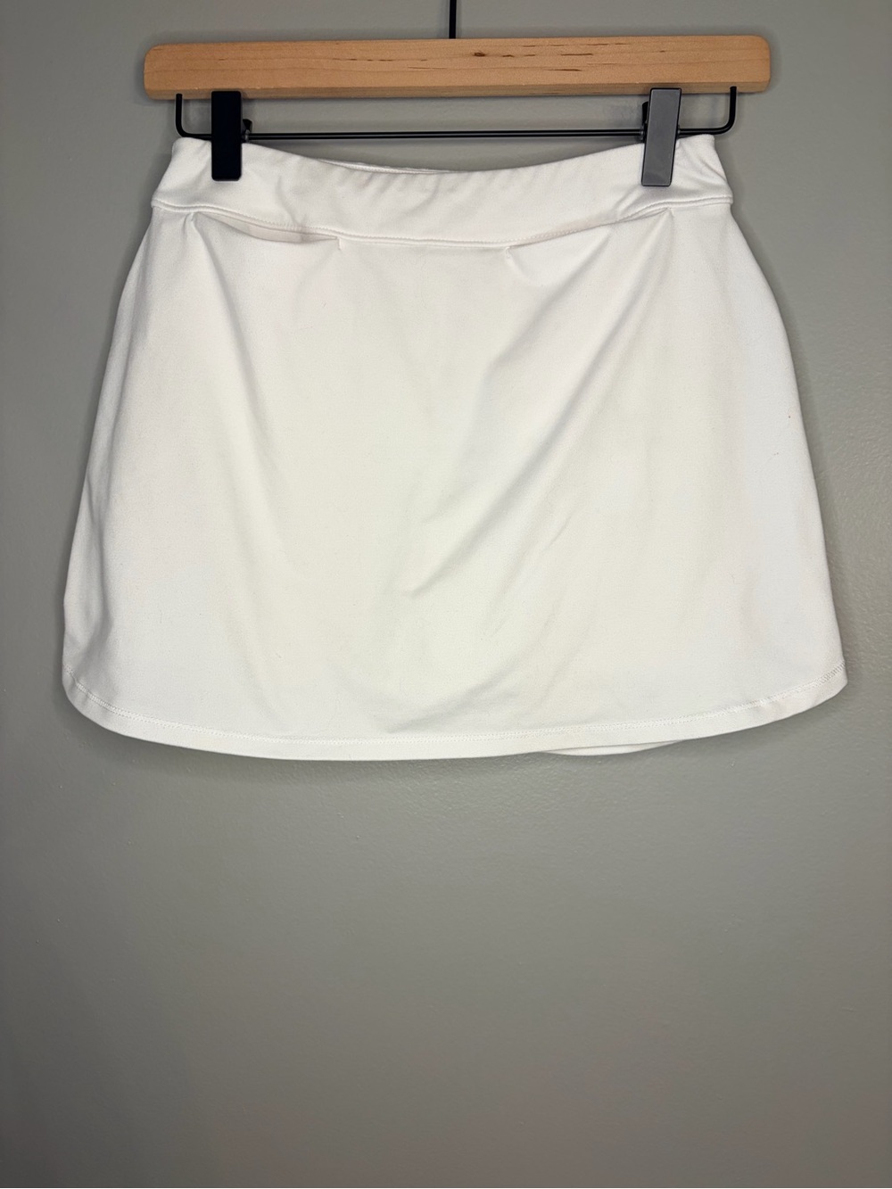 DSG Girls White Skort, Size XL (16)